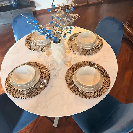 Apartamento Luxury Gem In Center - Walk To & Trains Como