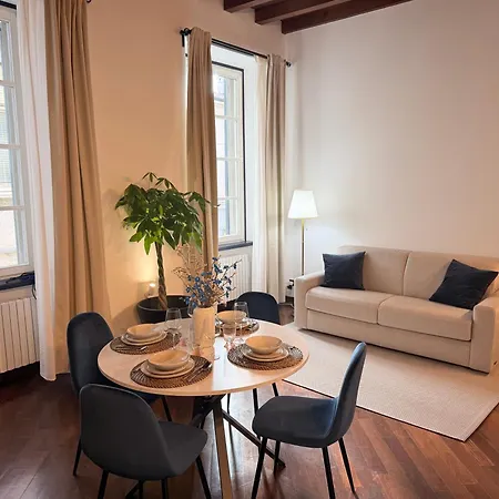 Luxury Gem In Center - Walk To & Trains