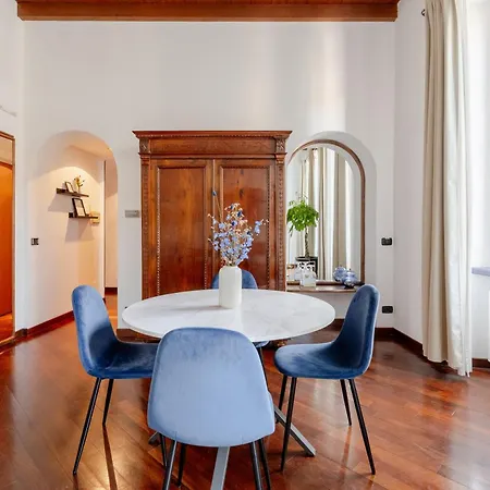 Luxury Gem In Center - Walk To & Trains