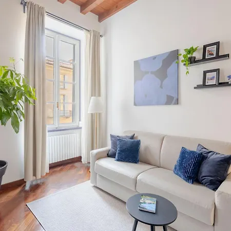 Luxury Gem In Center - Walk To & Trains Apartamento Como