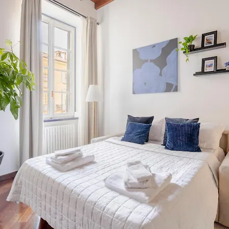 Luxury Gem In Center - Walk To & Trains Apartamento Como