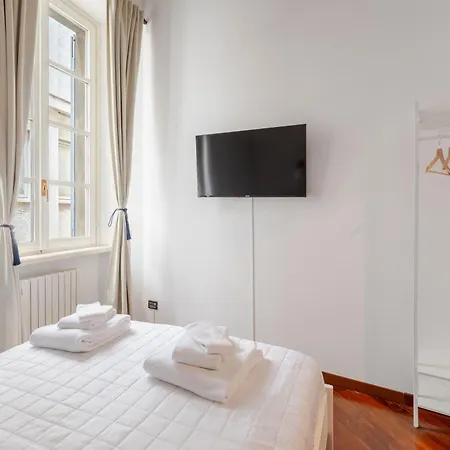 Luxury Gem In Center - Walk To & Trains